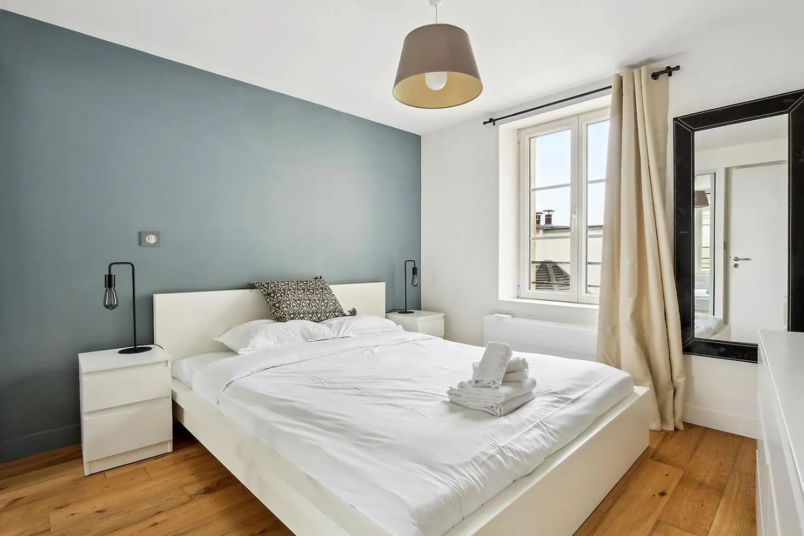 Bnbnook - Bright 2Br Near Louvre & Pompidou Paris 0*,