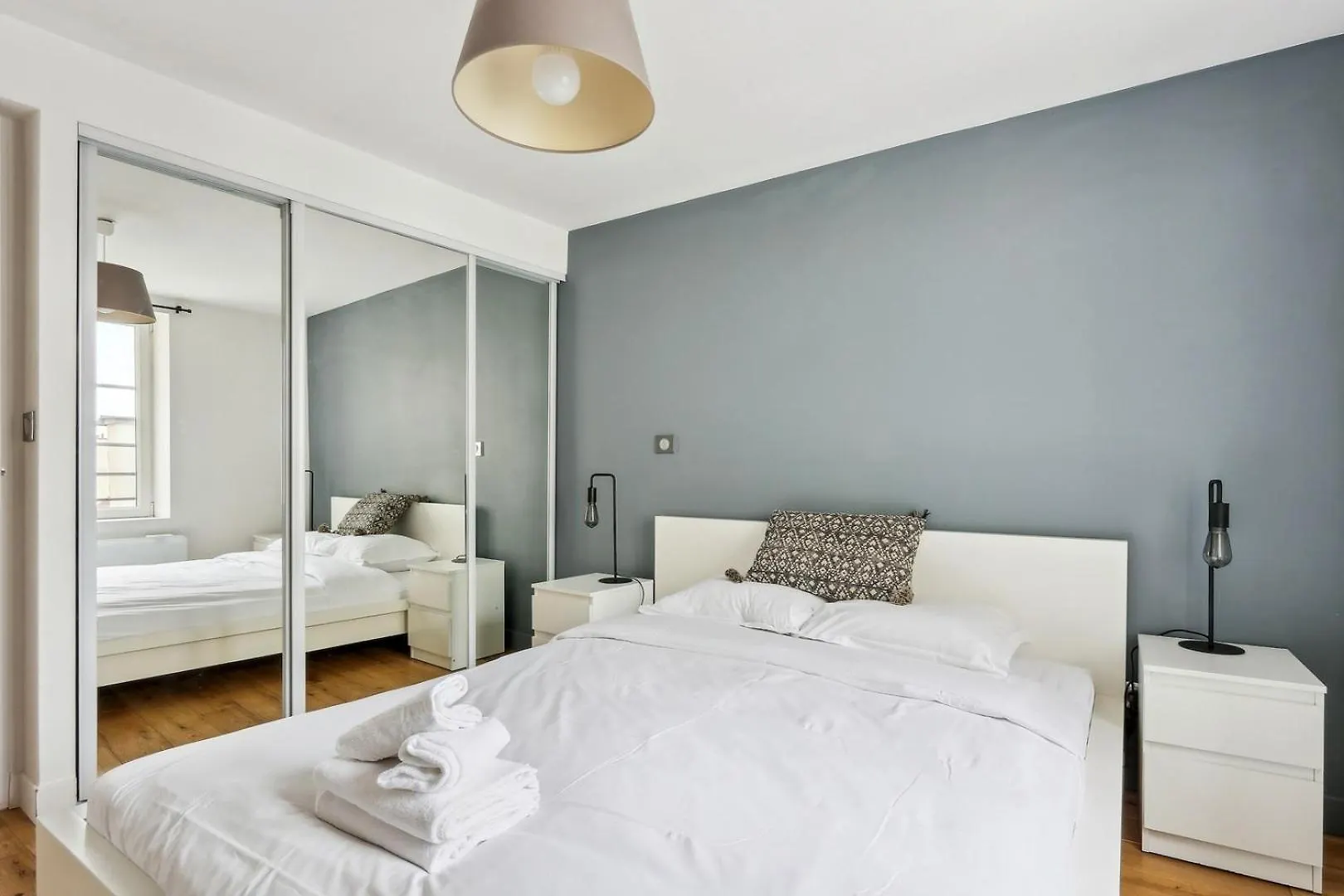 Bnbnook - Bright 2Br Near Louvre & Pompidou Paris